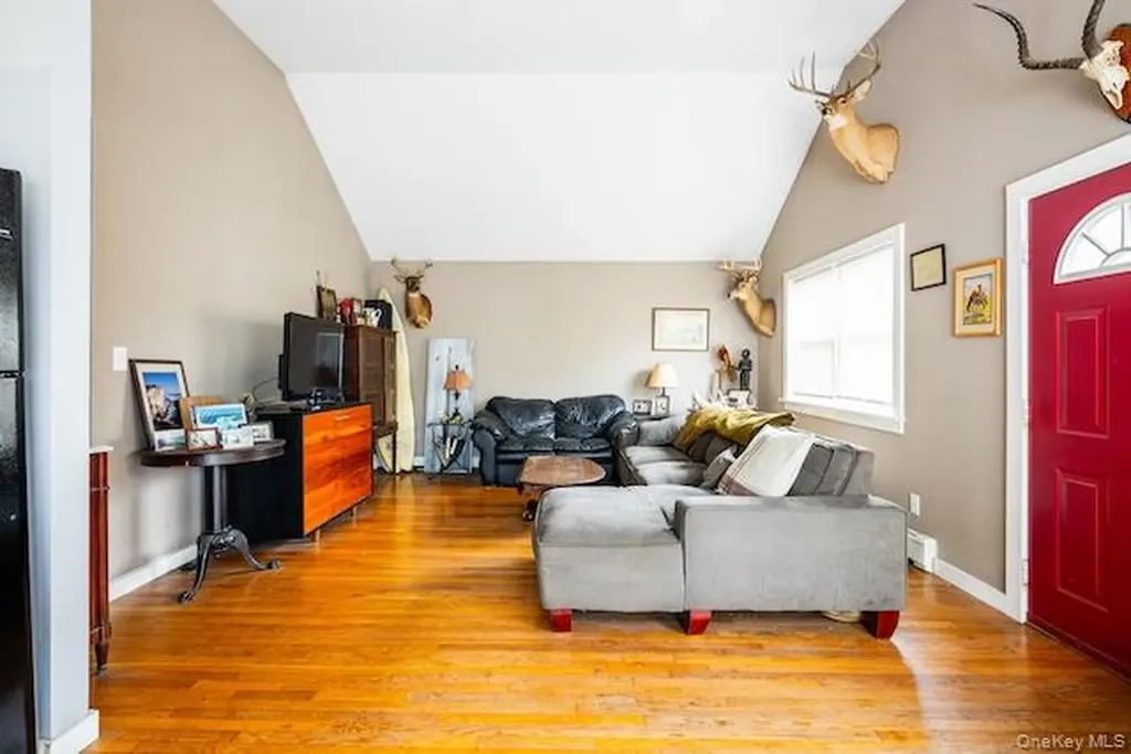 148 Wavecrest Drive Mastic Beach NY 11951