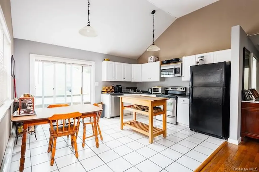 148 Wavecrest Drive Mastic Beach NY 11951