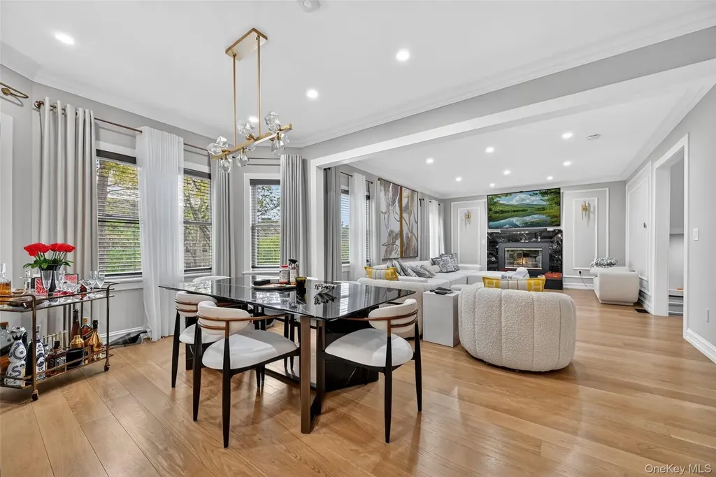 65 Wildway Bronxville NY 10708
