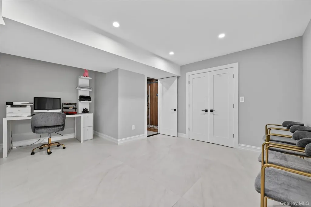 65 Wildway Bronxville NY 10708