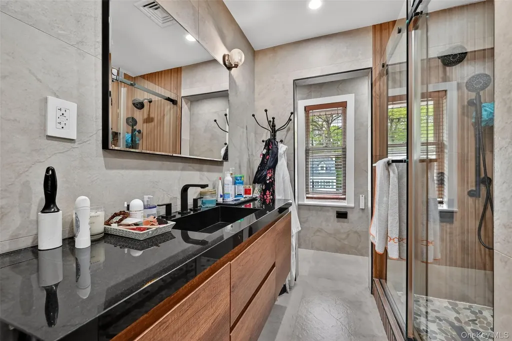 65 Wildway Bronxville NY 10708