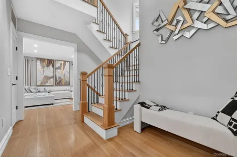 65 Wildway Bronxville NY 10708