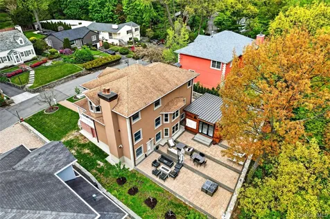 65 Wildway Bronxville NY 10708