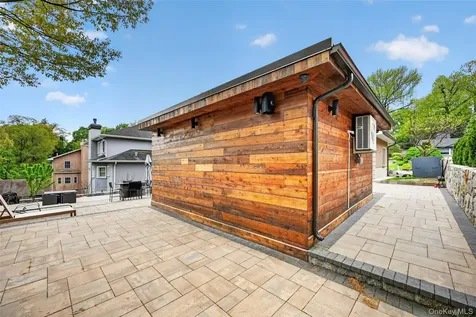 65 Wildway Bronxville NY 10708