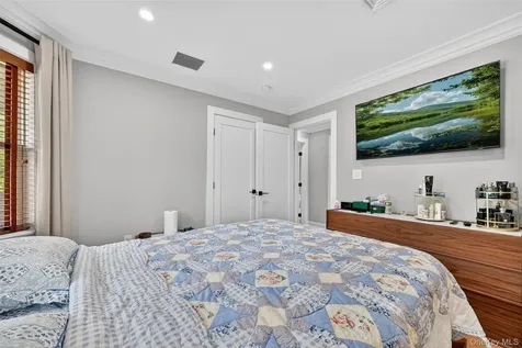 65 Wildway Bronxville NY 10708