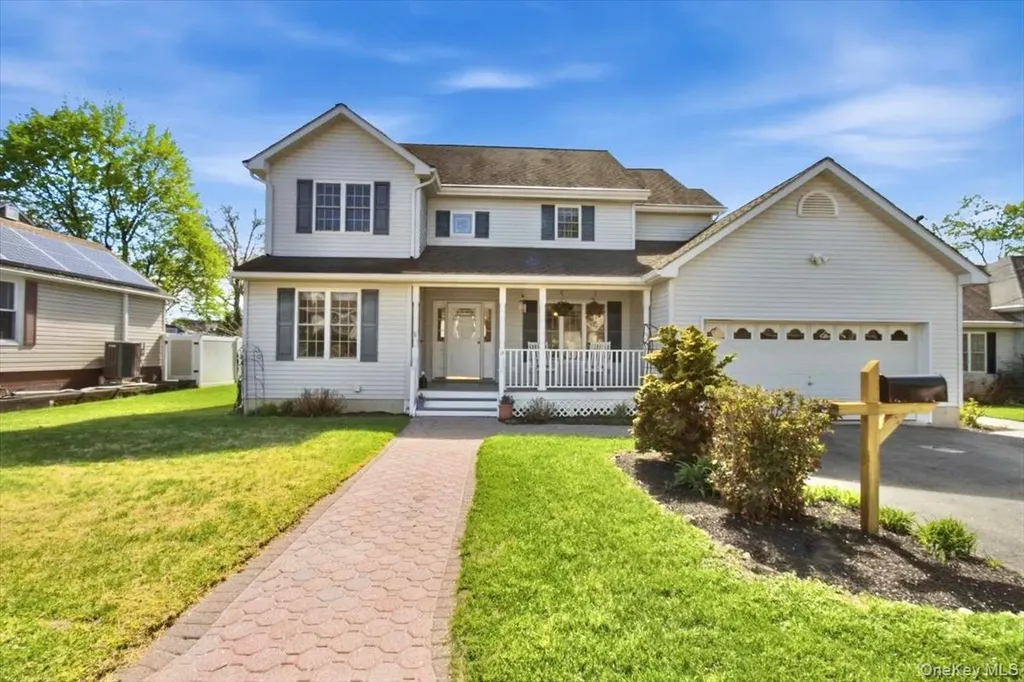 18 Barrett Place Beacon NY 12508