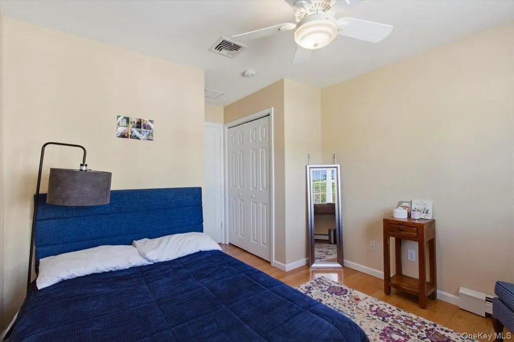 18 Barrett Place Beacon NY 12508