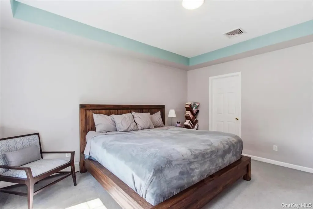 18 Barrett Place Beacon NY 12508