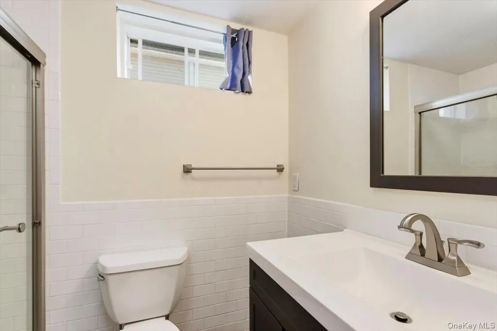 18 Barrett Place Beacon NY 12508