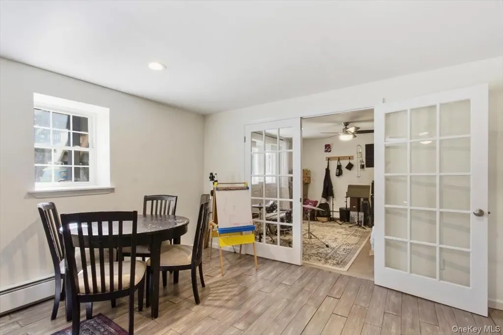 18 Barrett Place Beacon NY 12508