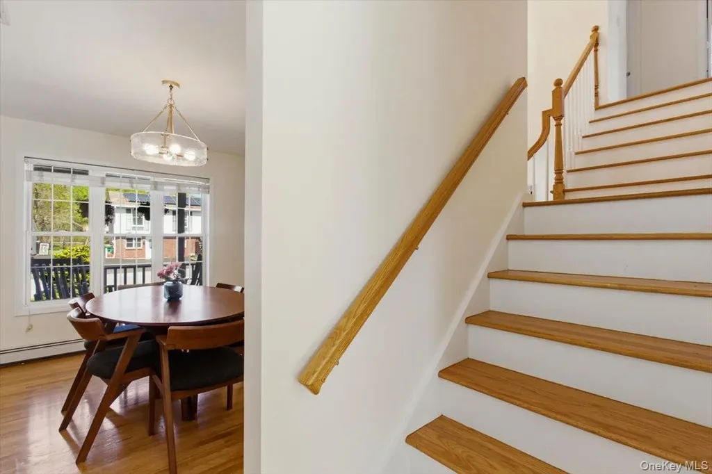 18 Barrett Place Beacon NY 12508