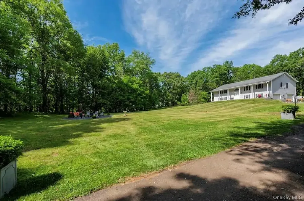 2398 State Route 207 Campbell Hall NY 10916