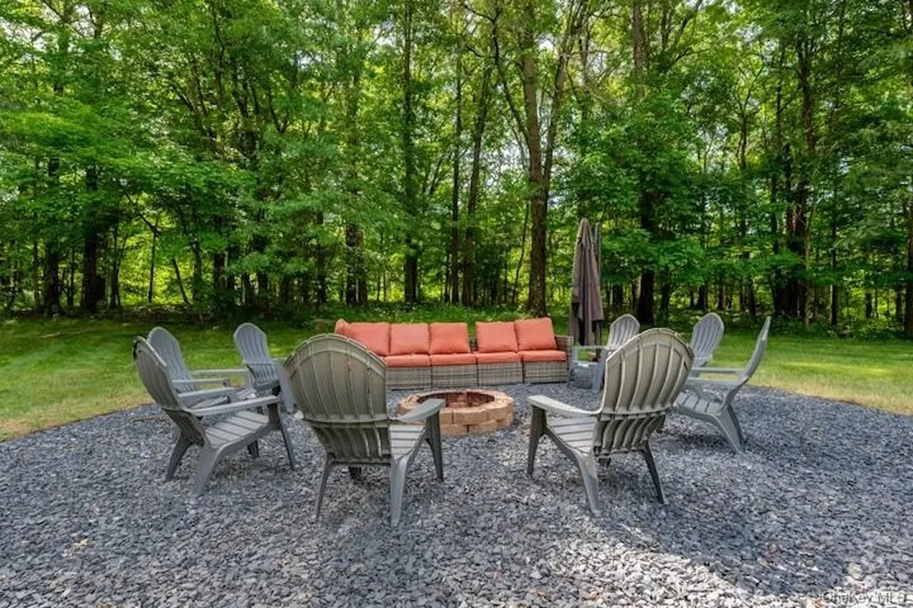 2398 State Route 207 Campbell Hall NY 10916