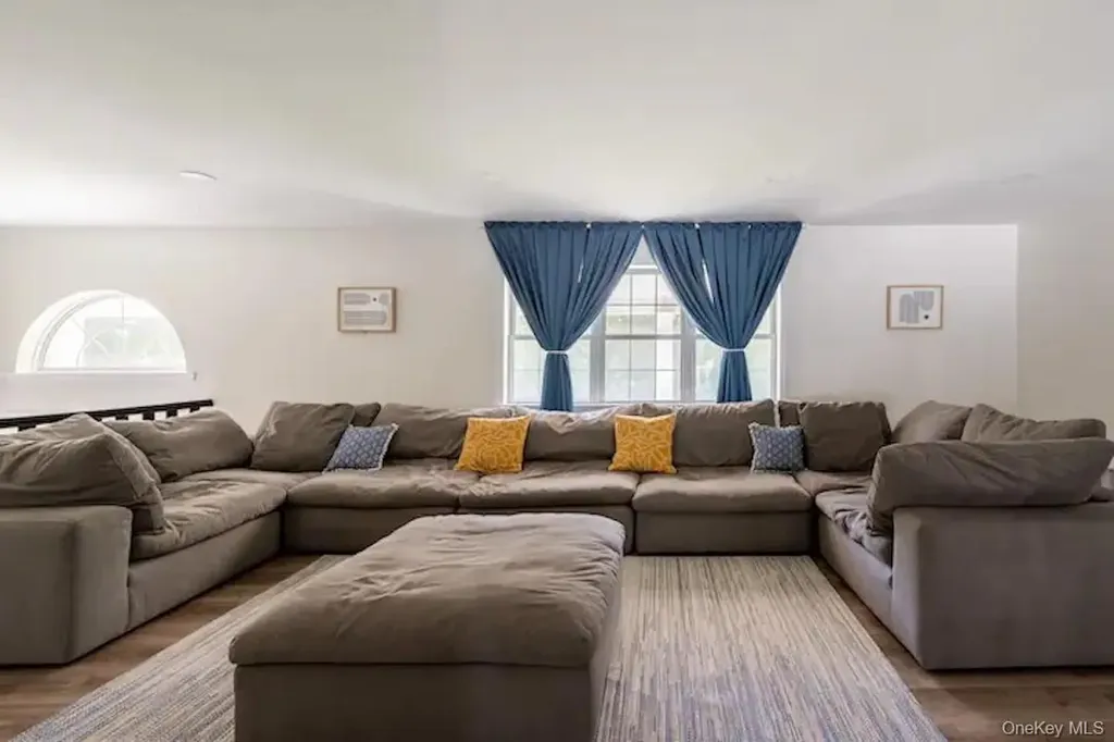 2398 State Route 207 Campbell Hall NY 10916