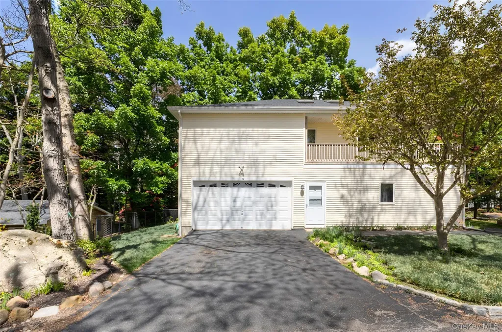 26 19th Street Wading River NY 11792