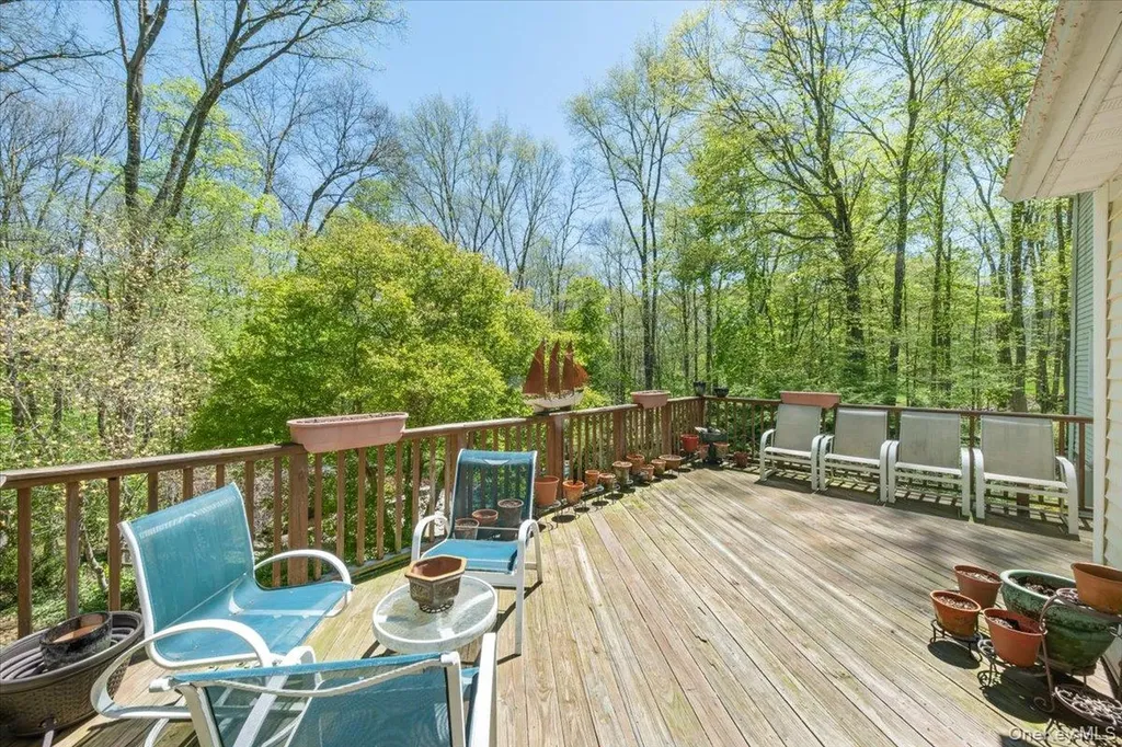 7 Palma Road Somers NY 10589