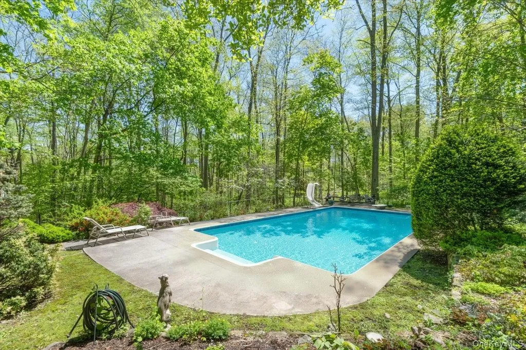 7 Palma Road Somers NY 10589