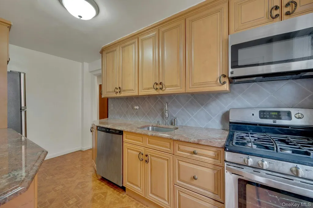 280 Bronxville Road Bronxville NY 10708
