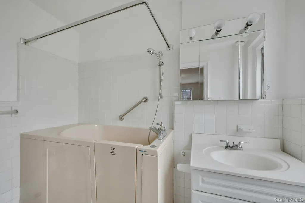 280 Bronxville Road Bronxville NY 10708
