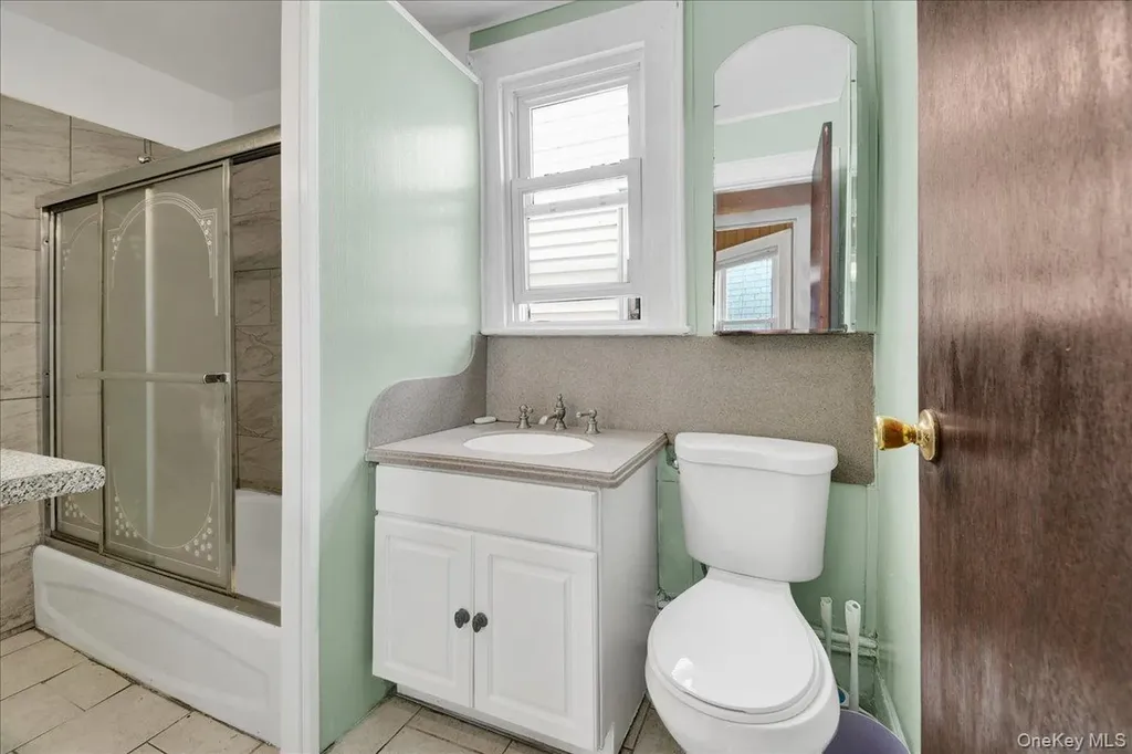 681 E 243rd Street Bronx NY 10470