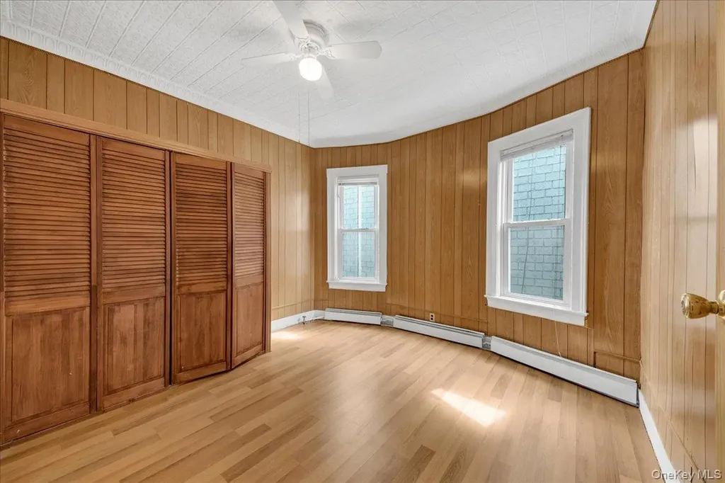 681 E 243rd Street Bronx NY 10470