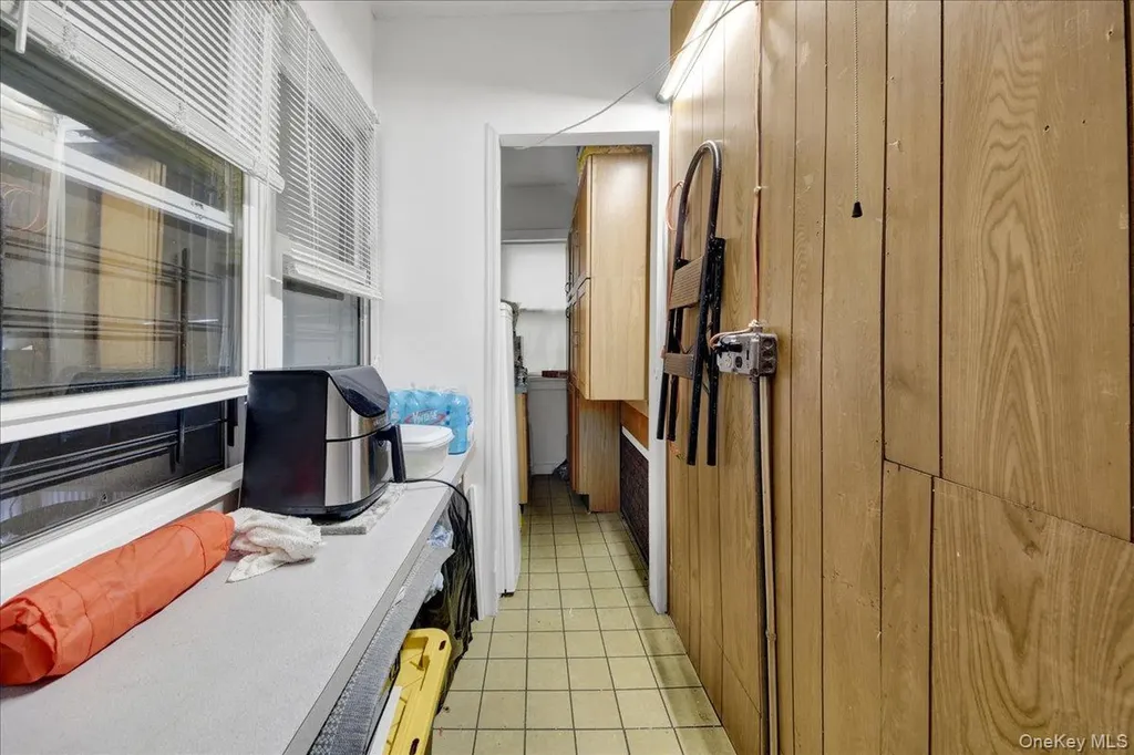 681 E 243rd Street Bronx NY 10470