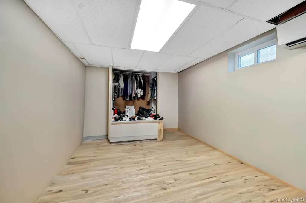 105 Thomas Place Bellmore NY 11710