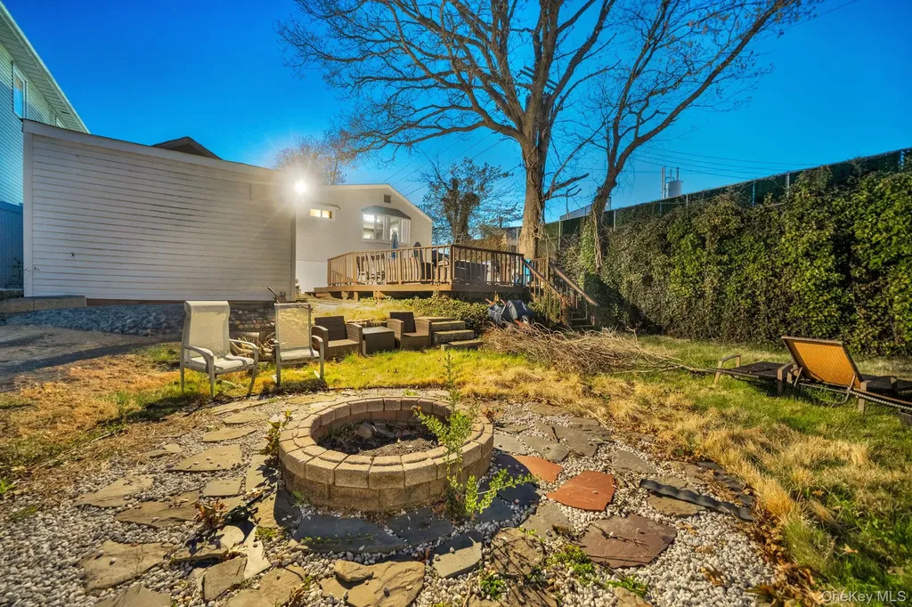 105 Thomas Place Bellmore NY 11710
