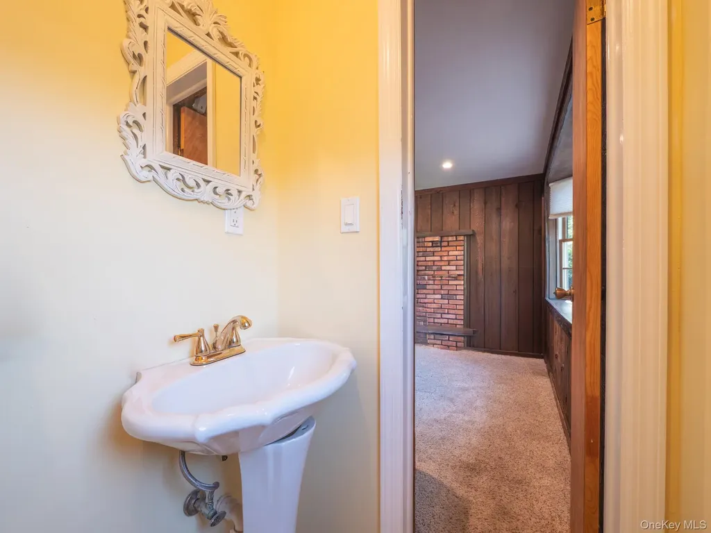 763 Pat Drive West Islip NY 11795