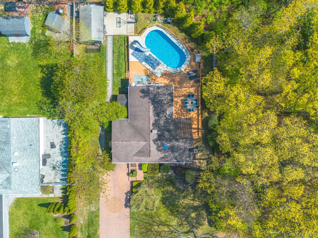 763 Pat Drive West Islip NY 11795