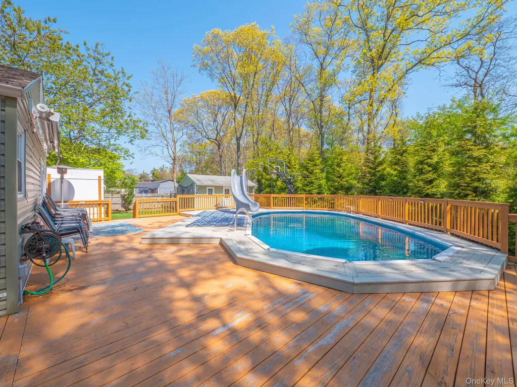 763 Pat Drive West Islip NY 11795
