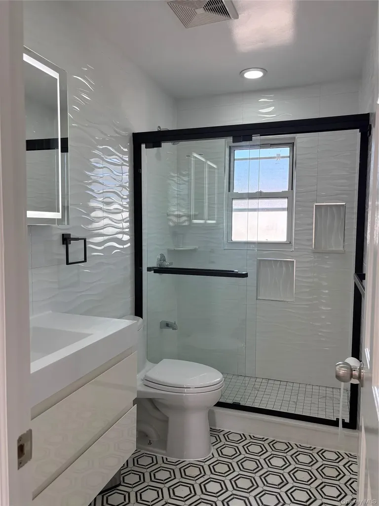 2262 Leighton Road Elmont NY 11003