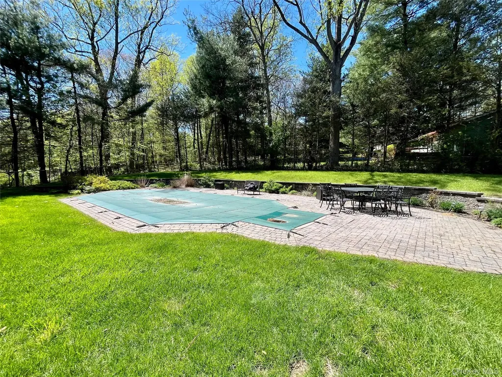 23 Edgewood Drive Harriman NY 10926
