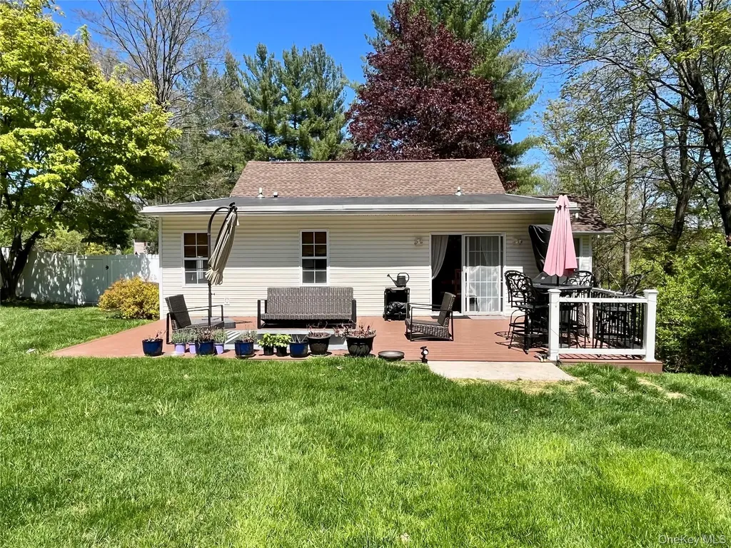 23 Edgewood Drive Harriman NY 10926