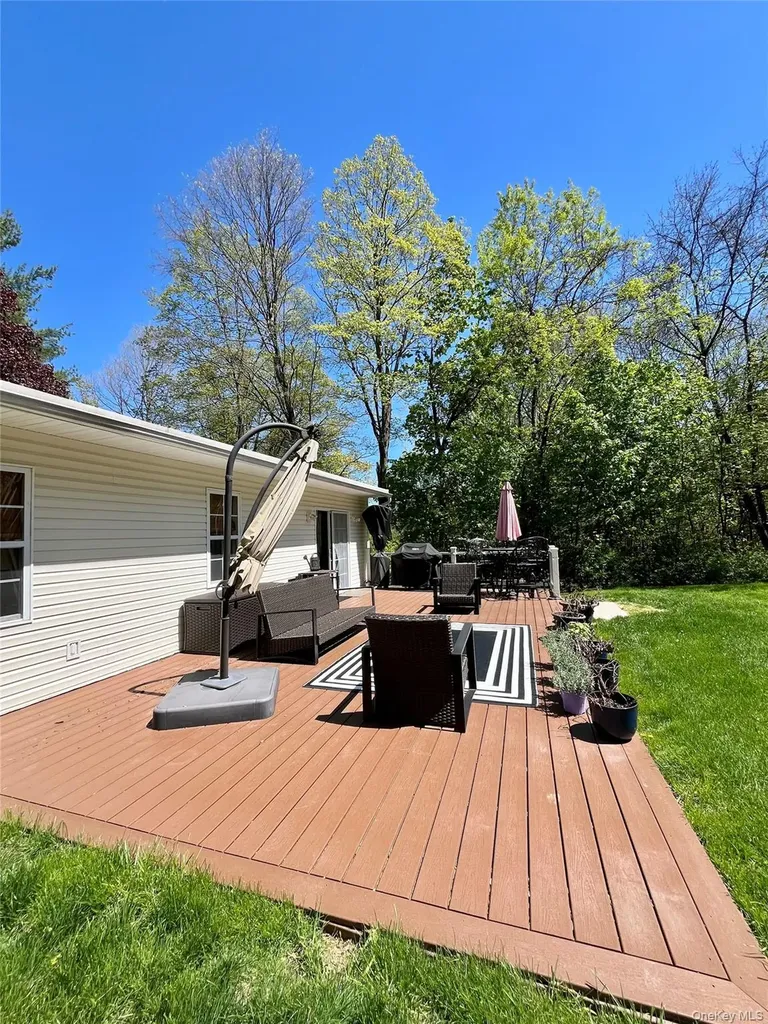 23 Edgewood Drive Harriman NY 10926
