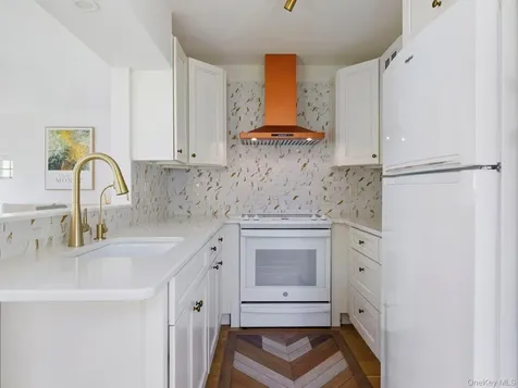 555 Mountain View Avenue Hurley NY 12443