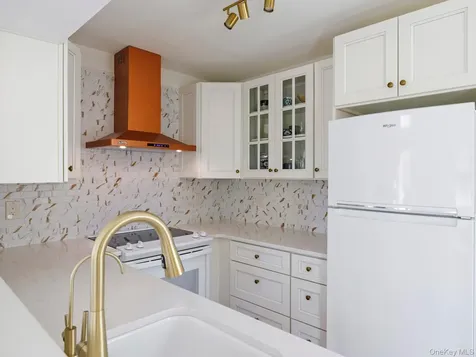 555 Mountain View Avenue Hurley NY 12443