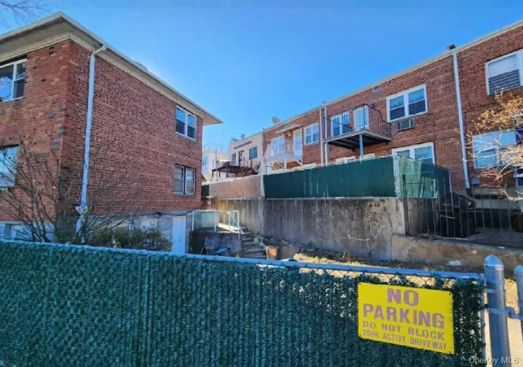 33-08 Francis Lewis Boulevard Flushing NY 11358