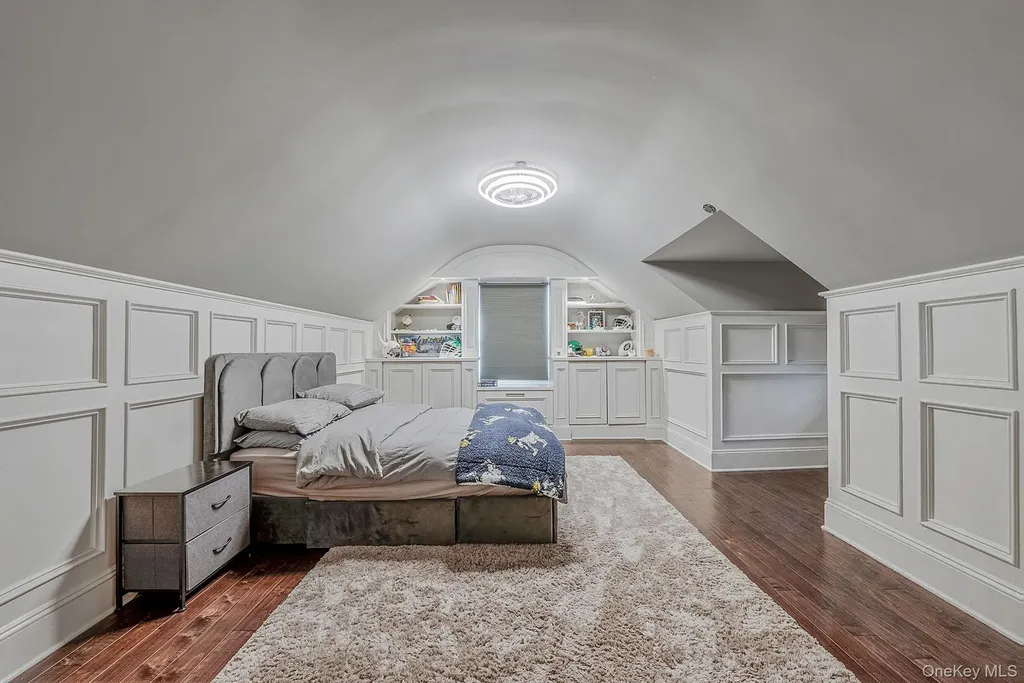 16 Glen Lane Glen Head NY 11545