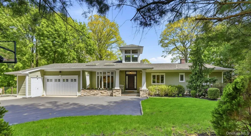 108 East Neck Road Huntington NY 11743