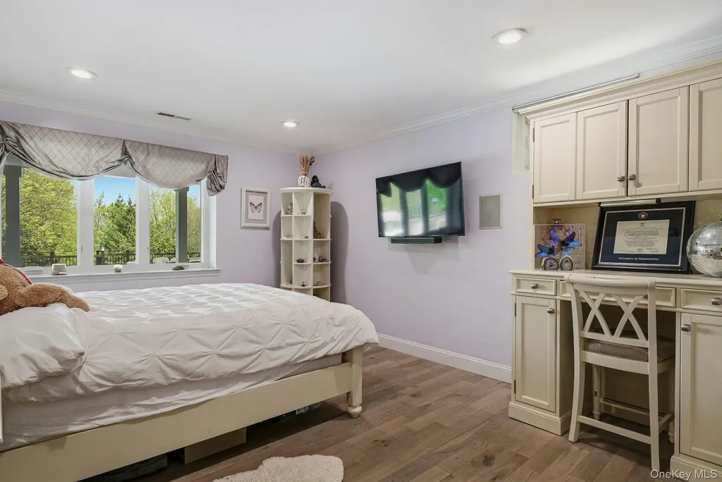 108 East Neck Road Huntington NY 11743