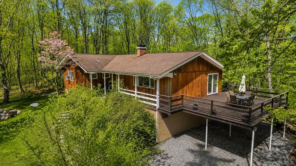 86 Mount Airy Road E Croton-on-hudson NY 10520