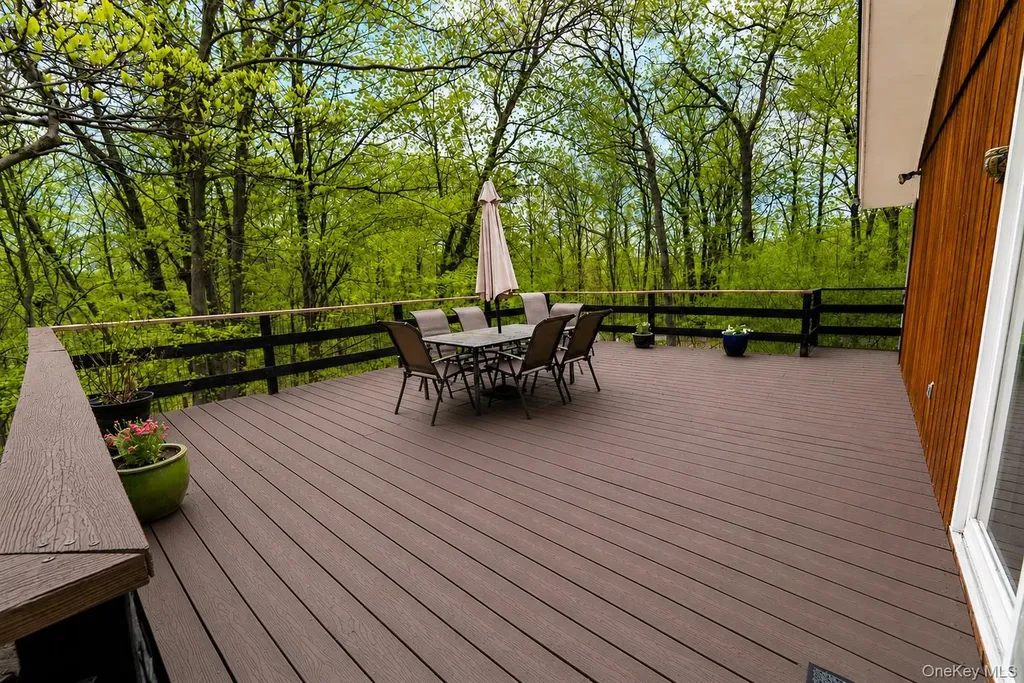 86 Mount Airy Road E Croton-on-hudson NY 10520