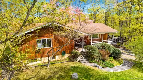 86 Mount Airy Road E Croton-on-hudson NY 10520