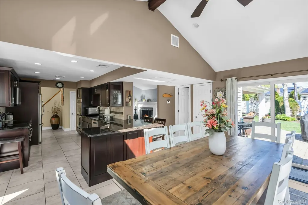 288 Bow Drive Smithtown NY 11787