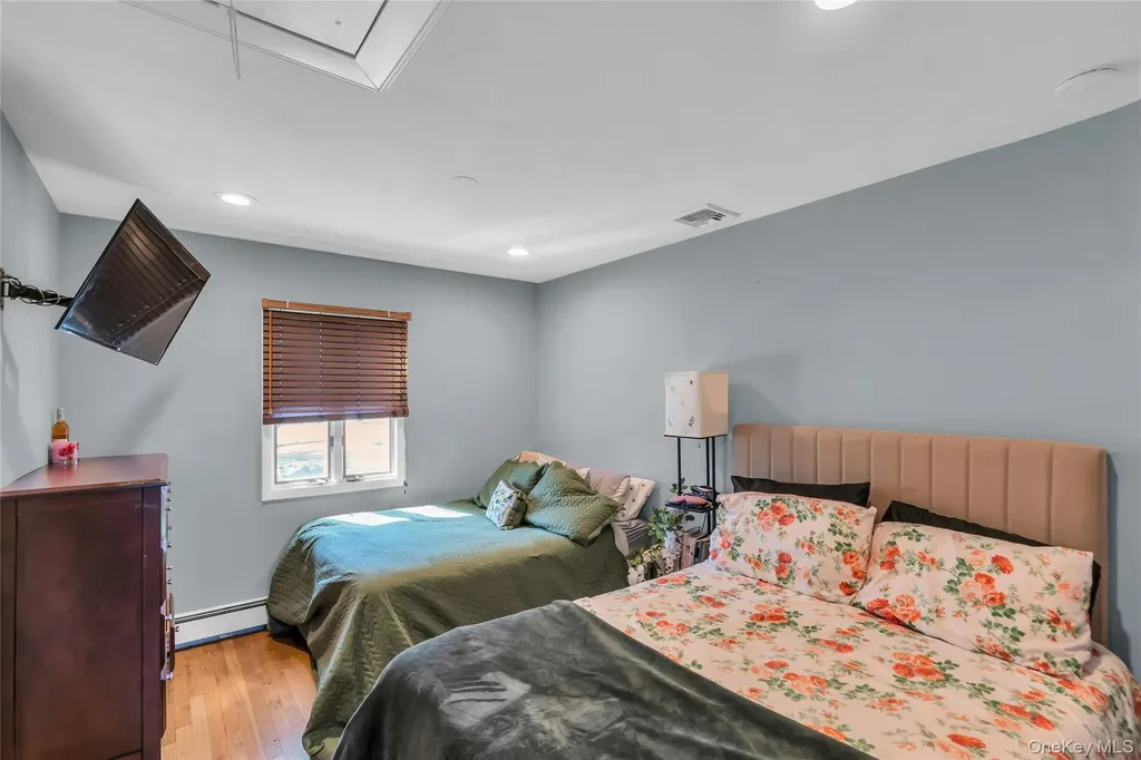 288 Bow Drive Smithtown NY 11787