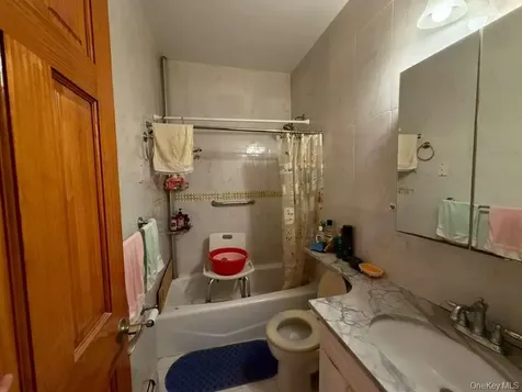 4216 162nd Street Flushing NY 11358