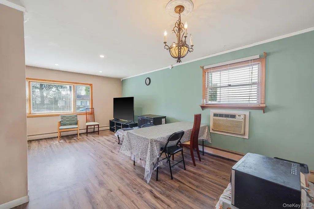 237 Adams Street Deer Park NY 11729