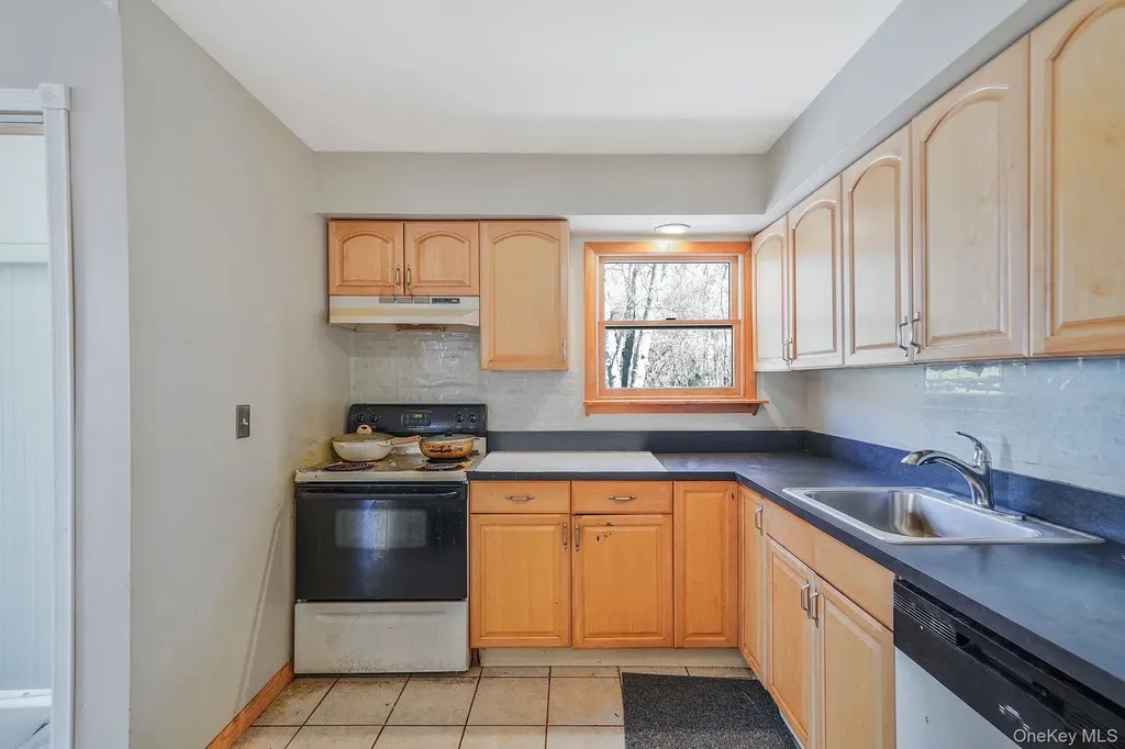 237 Adams Street Deer Park NY 11729