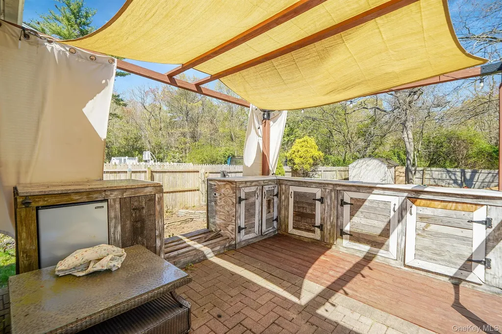 237 Adams Street Deer Park NY 11729